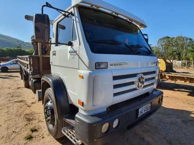 MASSA FALIDA DE CONSECO - CAMINHÃO VW 13.190 WORKER + EMPILHADEIRA + BENS MÓVEIS